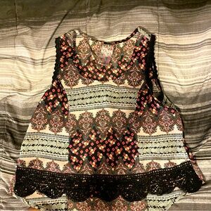 XS BOHO TOP